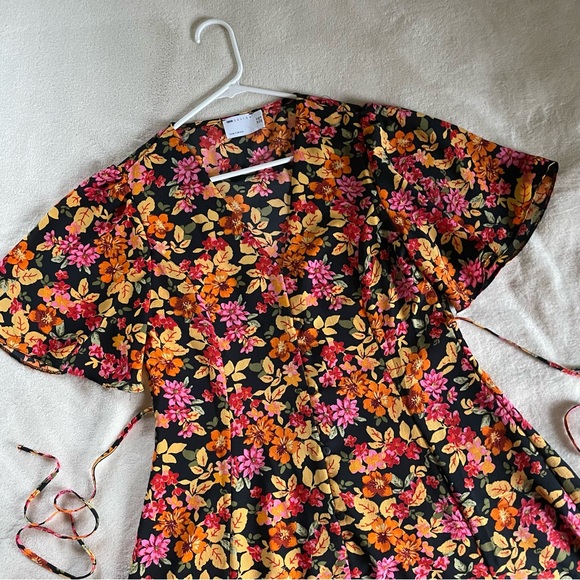 Floral Mini Dress - Picture 1 of 6